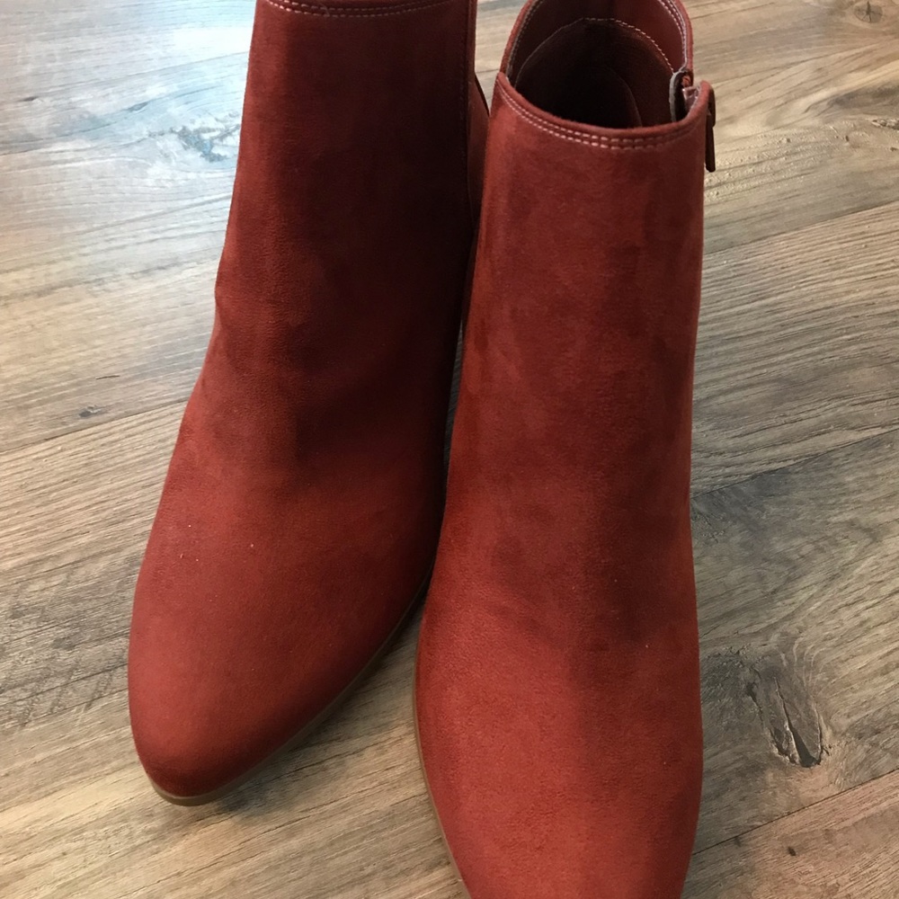 Women’s size 12 Bootie